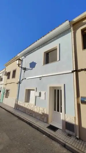 Casa Adosada 3 Dormitorios Centro Pueblo