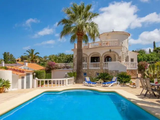 Casa Villa 3 Dormitorios Alquiler Denia Espaa