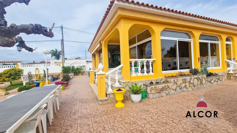 Chalet con Vistas al Mar en Benicarló