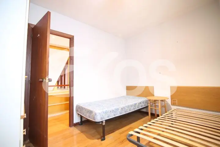 Dúplex en Venta en Uribe Auzoa Mondragón 5 Dormitorios 2 Baños