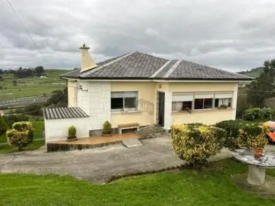 Chalet en Venta en Bárcena de Cudón Cantabria