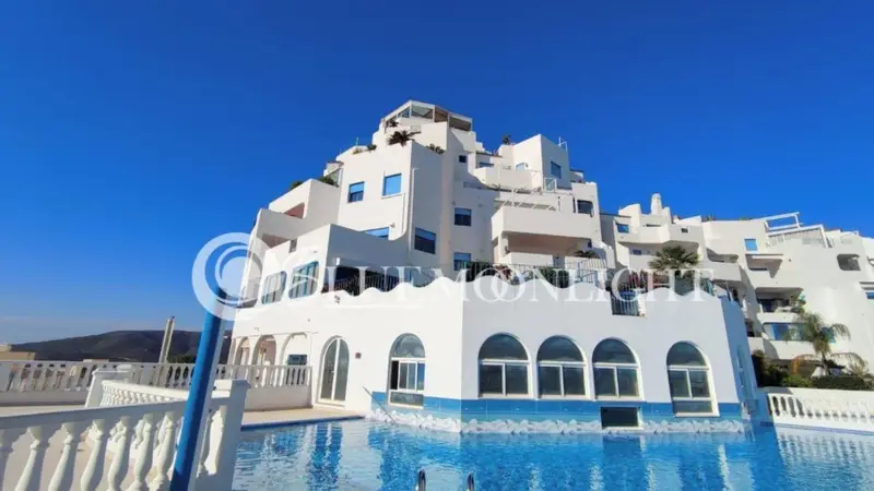 Apartamento en Peñiscola con Terraza y Piscina
