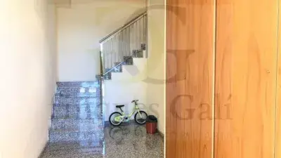 Apartamento en Avià con Patio y Plaza de Parking Incluida
