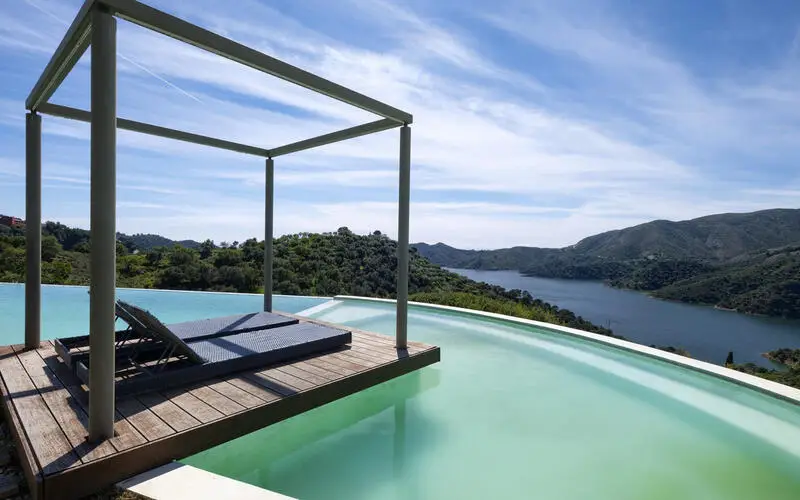 Villa de Lujo en Istan con Vistas Panorámicas
