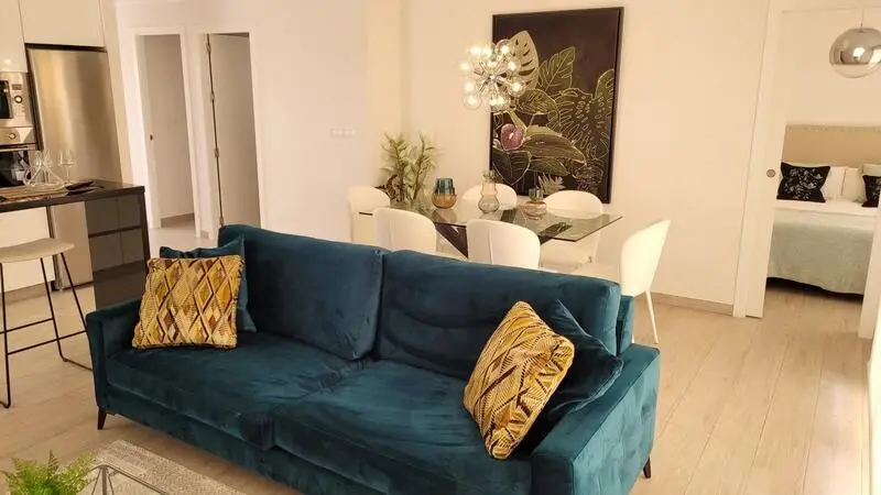 Atico en Residencial de Playa con Jacuzzi y Cocina de Verano