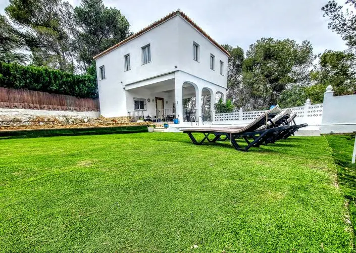 Villa 7 Dormitorios Montserrat