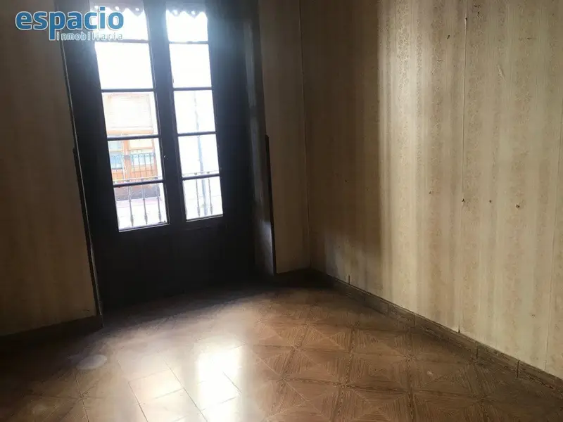 Piso en venta Casco Antiguo Ponferrada 4 habitaciones