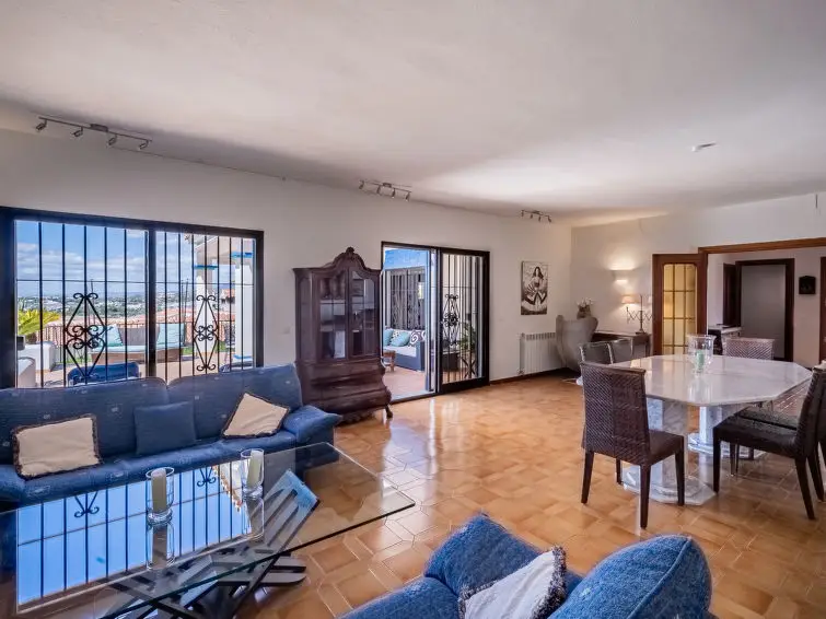 Casa Villa 4 Dormitorios Alquiler Marbella