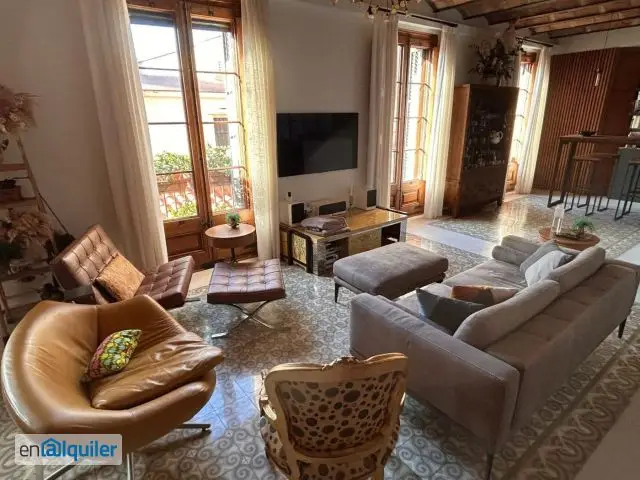 Amplio piso 175m2 4 dormitorios centro Barcelona
