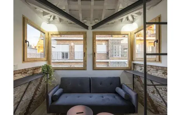 Estudio 30m² Granada - Amueblado con Aire Acondicionado y TV