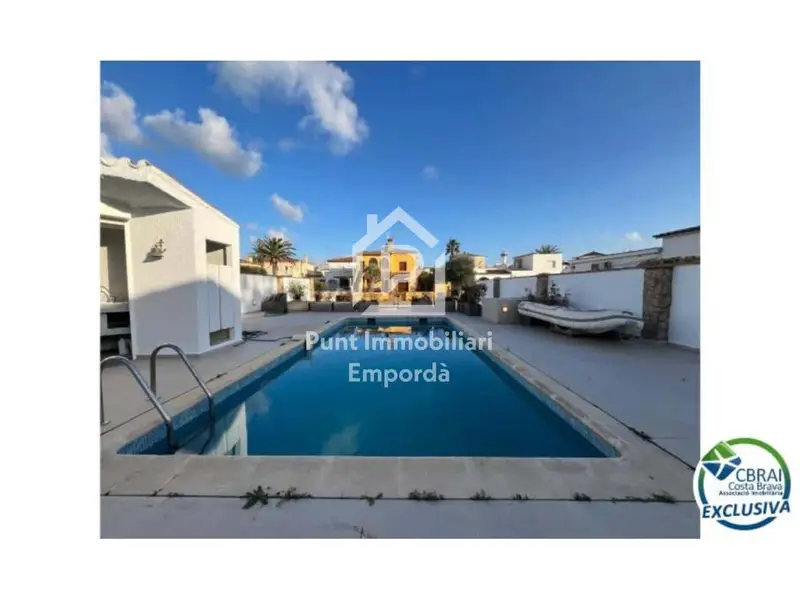 Chalet en venta en Empuriabrava, Castelló d'Empúries, Girona
