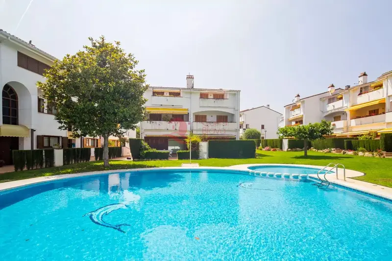 Casa Adosada en Platja dAro con Licencia de Alquiler