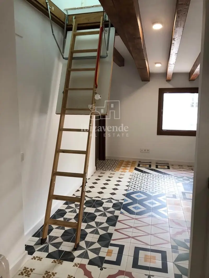 Atico en venta en Ibiza ciudad: Apartamento reformado con terraza y vistas