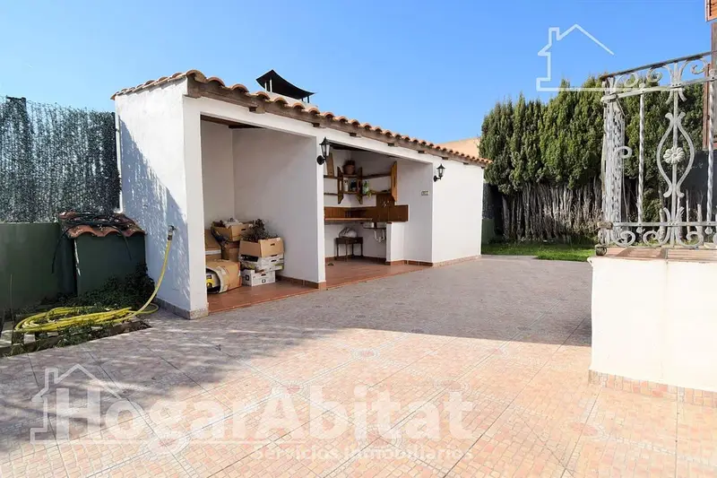 Chalet en Venta El Grau de Castelló con Piscina y Gran Parcela