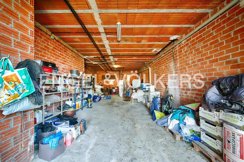 Adosado en Venta Empuriabrava Dos Habitaciones Garaje Amplio
