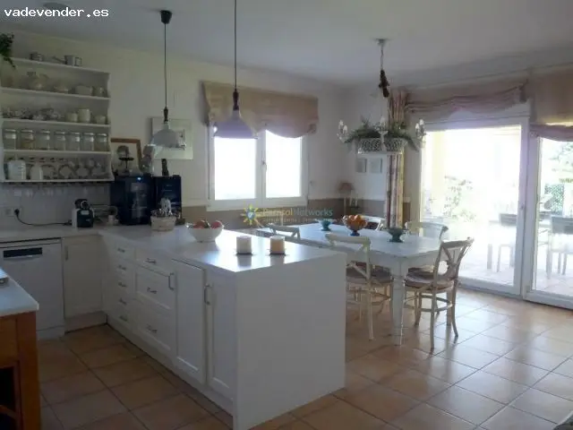 Chalet de Lujo en Gandia Puerto de Gandia con Piscina y Seguridad