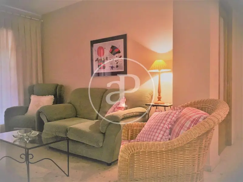 Apartamento en Port Saplaya con Terraza y Vistas al Mar