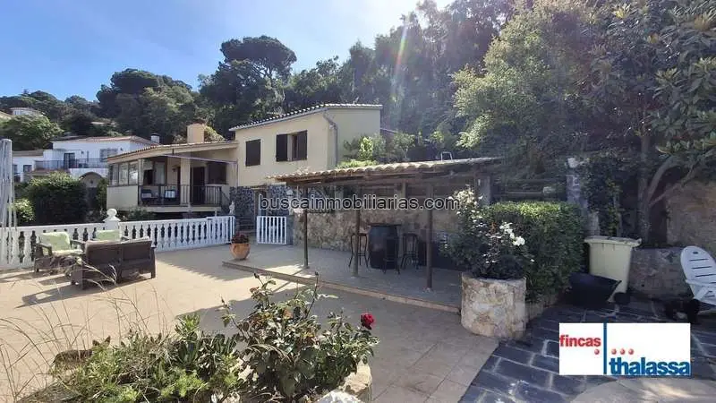 Villa en Serra Brava Lloret de Mar con Piscina y Garaje
