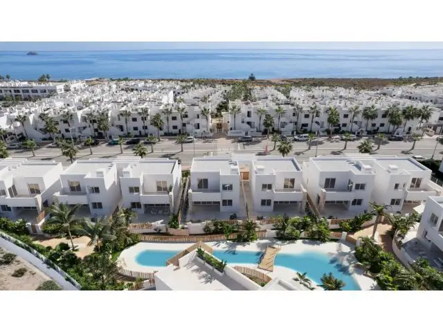 Chalet En Venta San Juan De Los Terreros