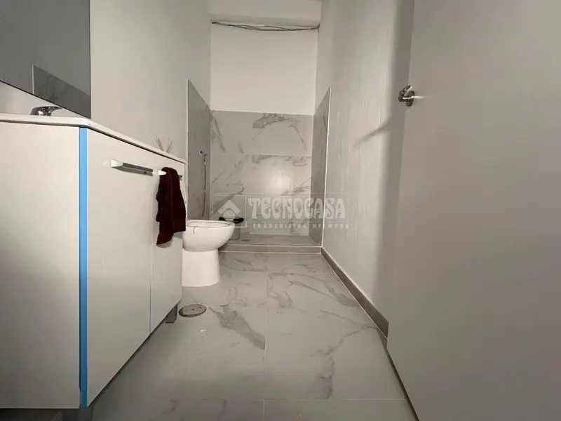 Local Comercial en Venta San Luis de Sabinillas 88m²