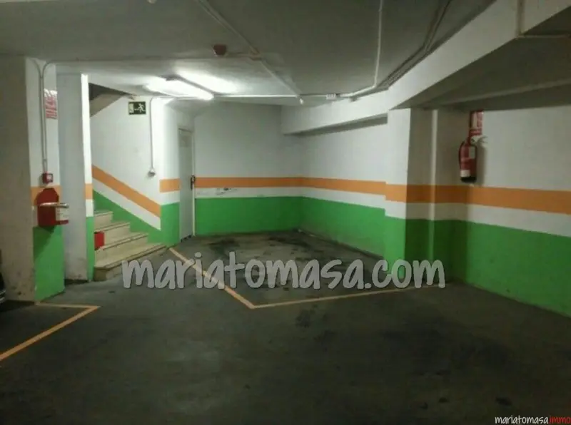 Garaje amplio en Basauri con trastero cerca del metro