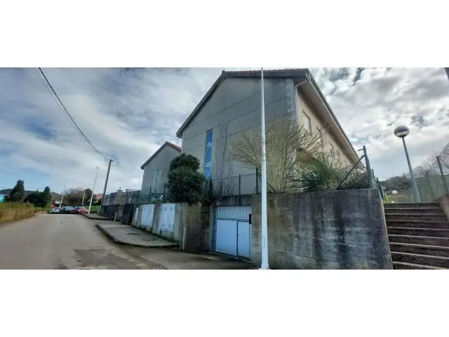 Chalet Adosado en Reocin con Jardin