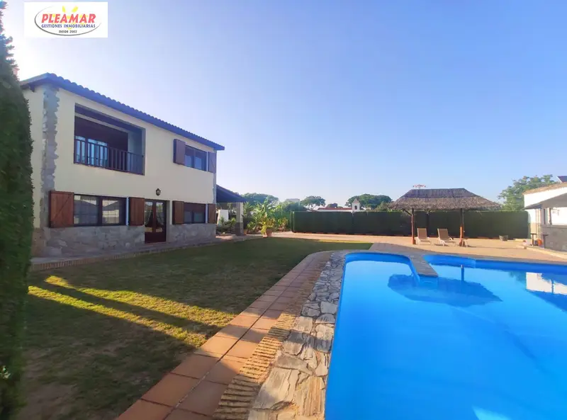 Venta Finca con Terraza en Chipiona