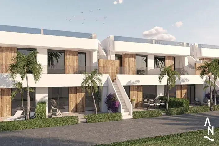 Apartamento 3 Dormitorios Jardin Privado Piscina Comunitaria