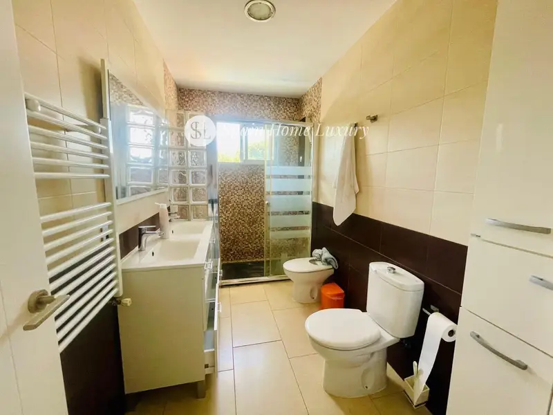 Chalet con Piscina en La Eliana Alta Rentabilidad
