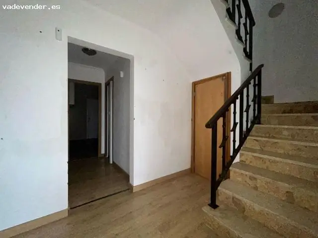 Casa para reformar en Santa Eulalia de Roncana 177m2
