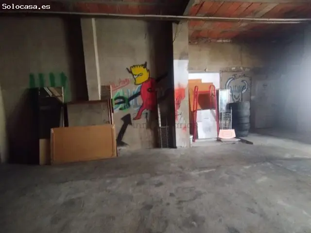 Garaje y Trastero en Antonio Dominguez 90m²