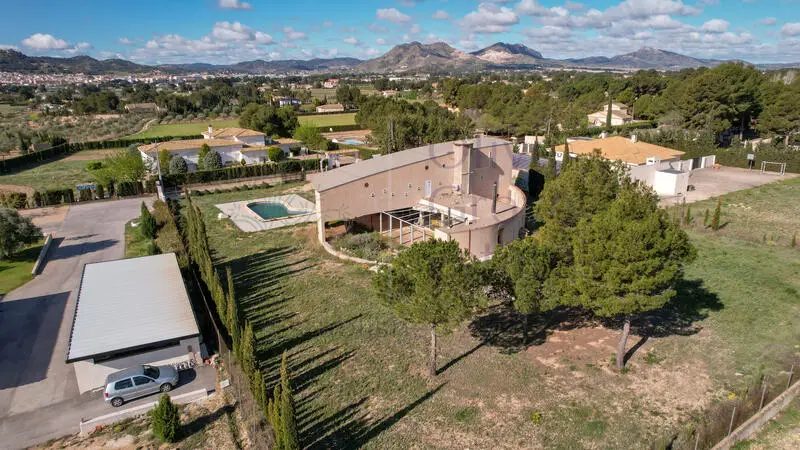 Villa de Lujo 7 Dormitorios Yecla Murcia