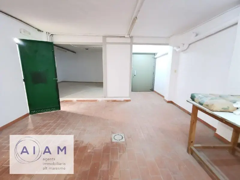 Venta Local Comercial Les Creus Pineda de Mar 112m2