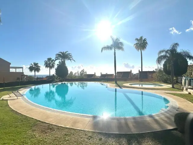 Atico Duplex en Elviria con Vistas al Mar 2 Dormitorios