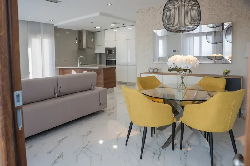Villa Moderna con Piscina en Villamartín Orihuela