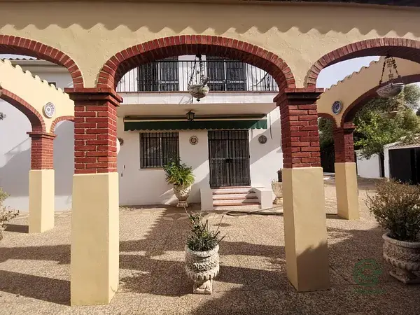Chalet en Alquiler Arruzafilla Cordoba 751m2 Piscina Garaje