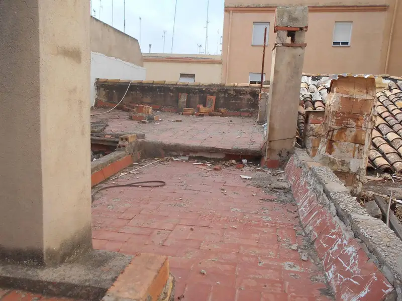 Casa en venta en Burriana 64m2 a reformar o derribar
