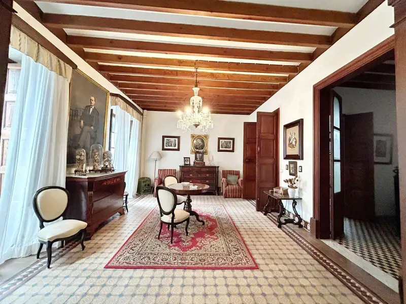 Chalet Modernista en Soller Mallorca 5 Habitaciones Gran Jardin