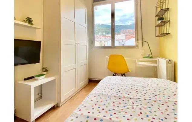 Alquiler de habitaciones en Bilbao - Campo Volantín