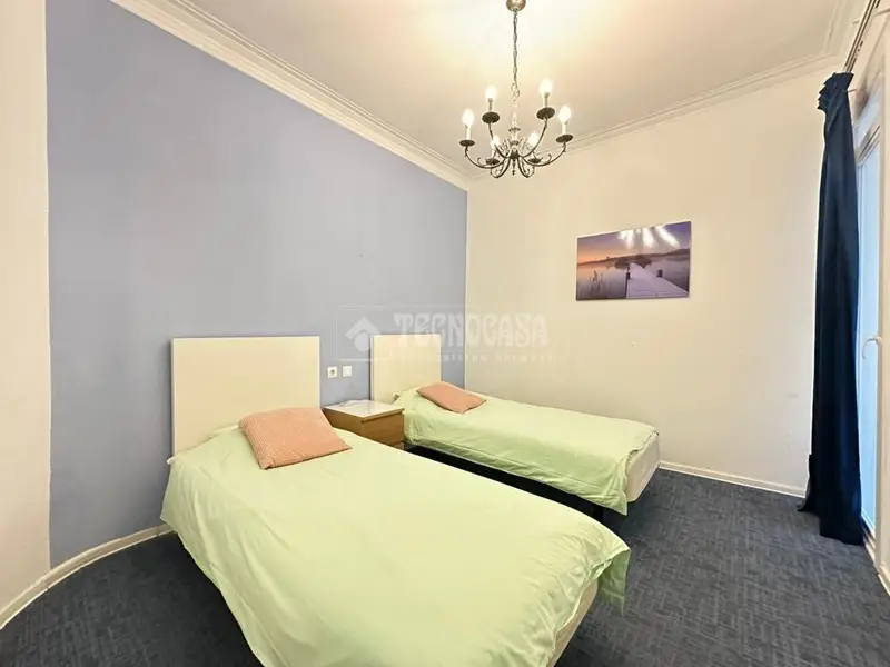 Piso en venta Eixample 77m2 4 habitaciones reformado
