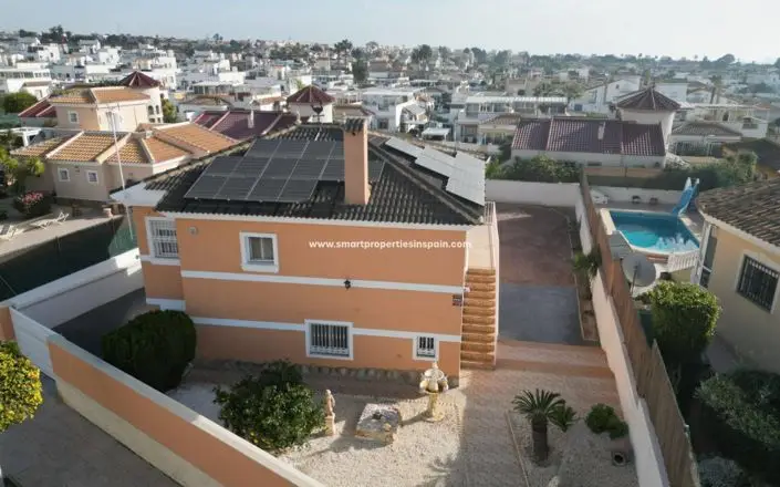 Villa 4 Dormitorios en Venta Costa Blanca