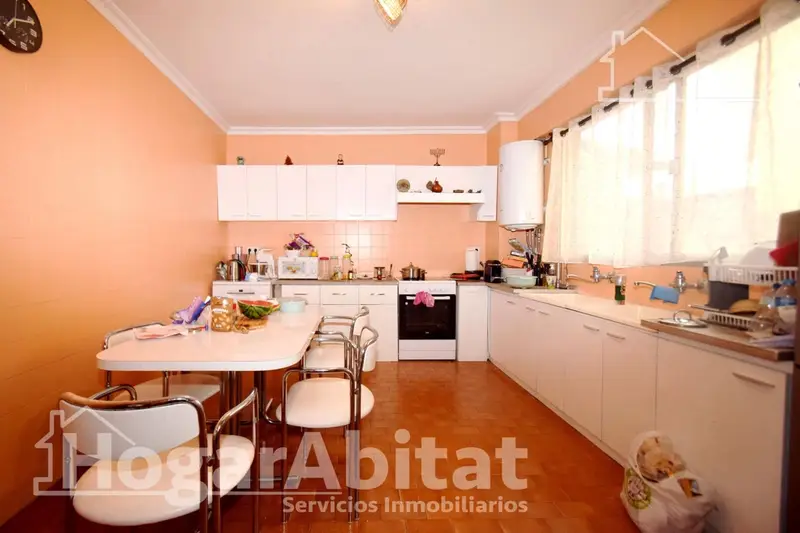 Piso en venta en Puerto de Sagunto 4 dormitorios cerca de la playa