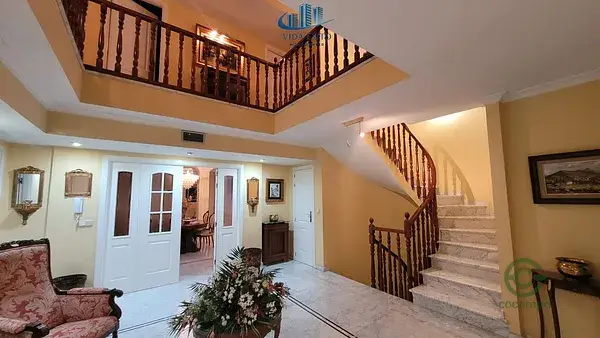 Casa en Azahar con Piscina y 5 Habitaciones