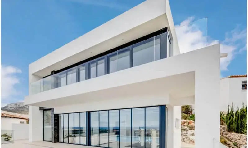 Villa Moderna en Pedreguer con Vistas Panorámicas y Piscina