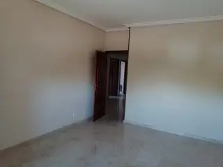 Piso 181m2 3 habitaciones Herencia