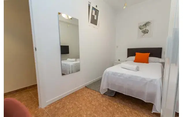 Habitacion en Malaga Pasaje Pezuela Alquiler Medio Largo Plazo