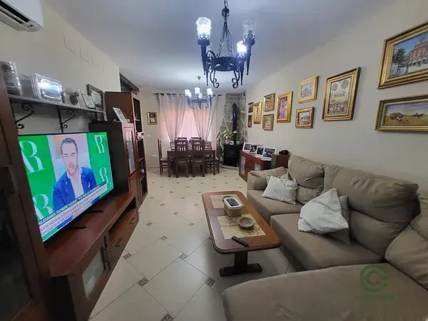 Casa familiar en Cadiz con garaje y dos azoteas