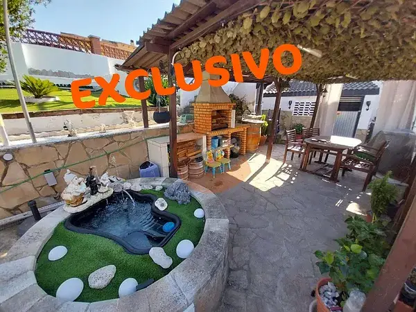 Casa con Piscina y Placas Solares en Bisbal del Penedes