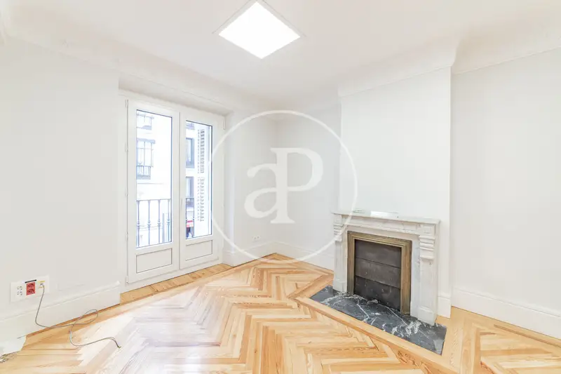 Piso en Venta Calle Valenzuela Madrid