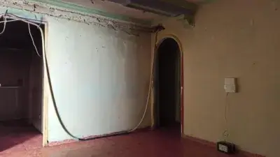 Piso en venta para reformar cerca del Arenal